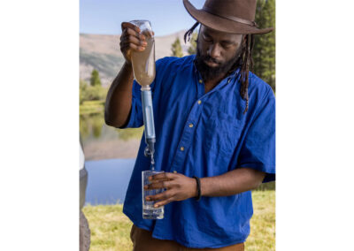 Ultraleichter Outdoor-Wasserfilter für die Hosentasche von LifeStraw